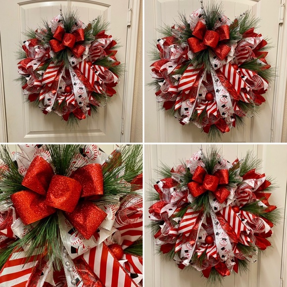 Red & White candy cane Christmas Wreath - Picture 5 of 5